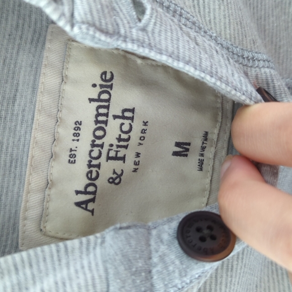 Abercrombie hooded long sleeve - Picture 3 of 4